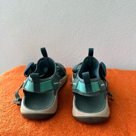 Men’s Teal and Orange Adventure Shoes - Picture 3 of 4